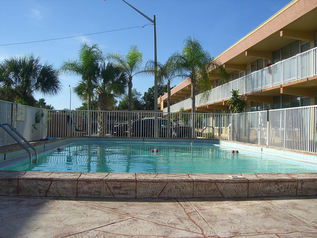 America'S Best Inn & Suites-Lakeland Kültér fotó